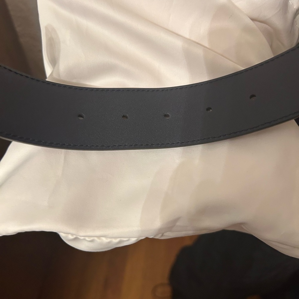 Gucci Black Belt with Silver Buckle . Vintage but never used - Picture 11 of 16